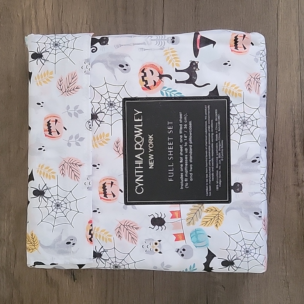 Cynthia Rowley Halloween Themed Full Sheet Set - White and Black